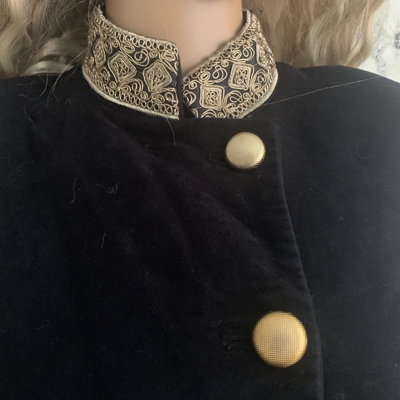 MILITARY STYLE  JACKET  WITH GOLD DETAILING - Picture 2 of 6